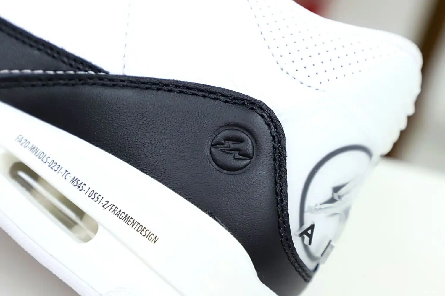 DESIGN JORDAN 3 'WHITE' Kimikick AIR RETRO SP X FRAGMENT 0523